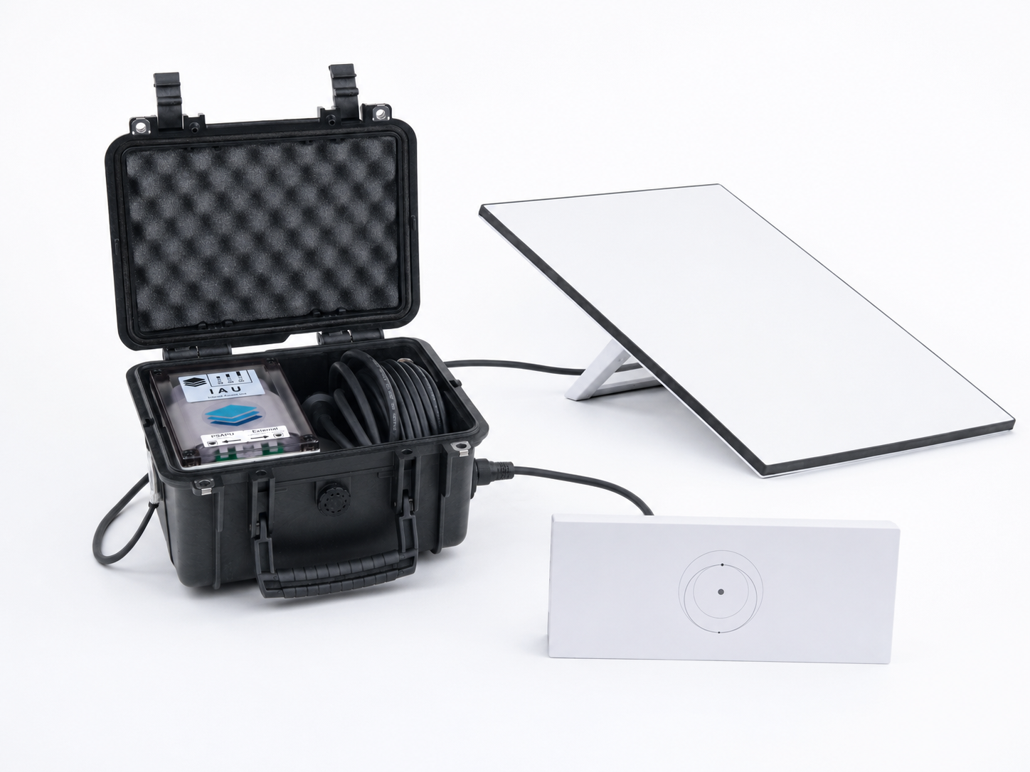 BITA Box mit flachem Starlink-Panel als Erweiterung